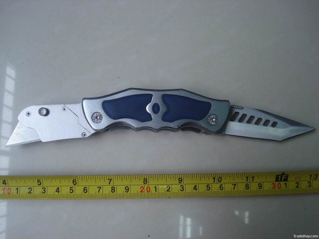 two blades utility knife