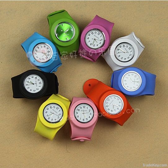 fashionable and colorful silicone slap watch