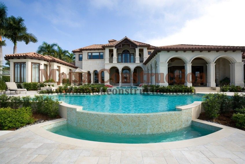 LUXURY CUSTOM HOMES