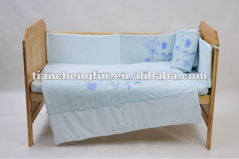 Cot bedding line