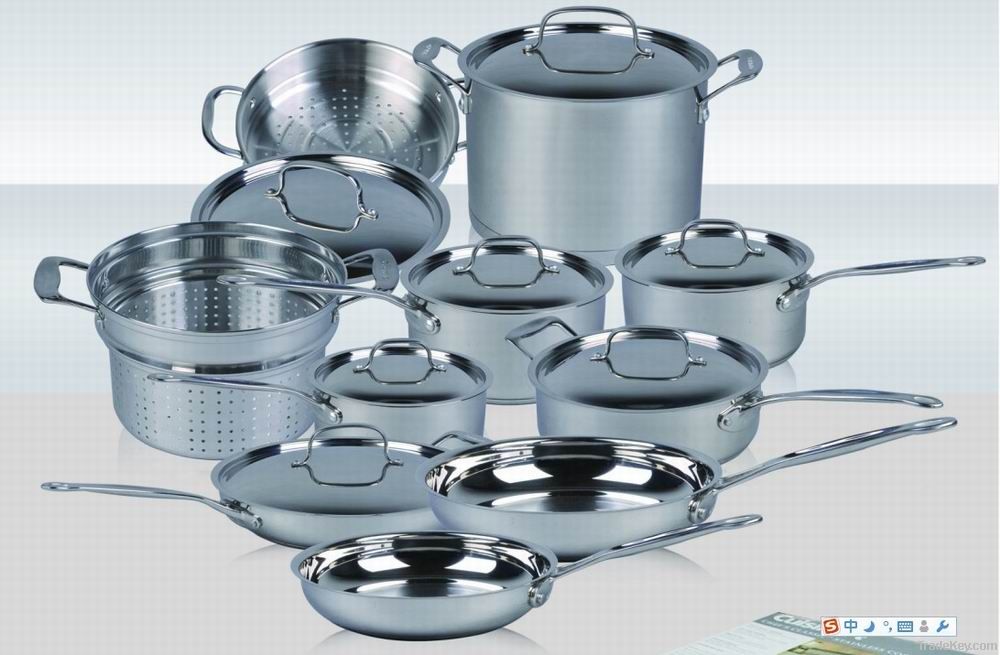 cookware set in stainless steel