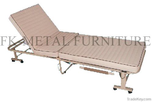 Metal folding bed with wire net
