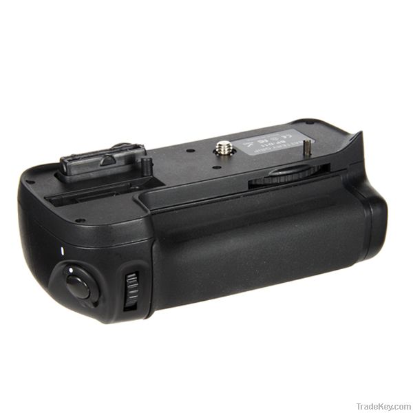 Battery Grip for digital camera Nikon D7000