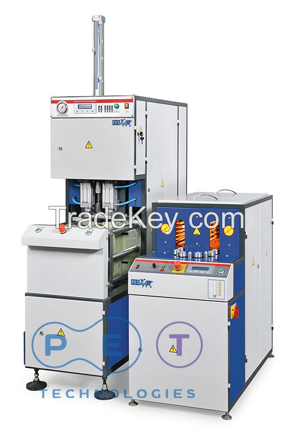 Semi-automatic blow molding machine