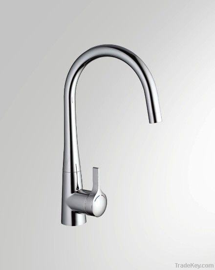 Single handle kitchen faucet mixer