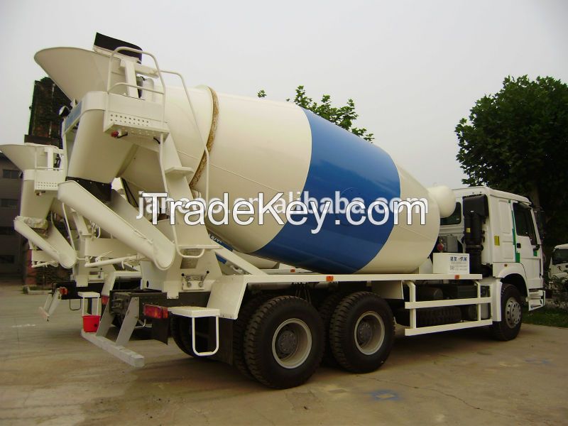 Good Quality and Favorable Price Concrete Mixer Truck/Concrete Truck Mixer