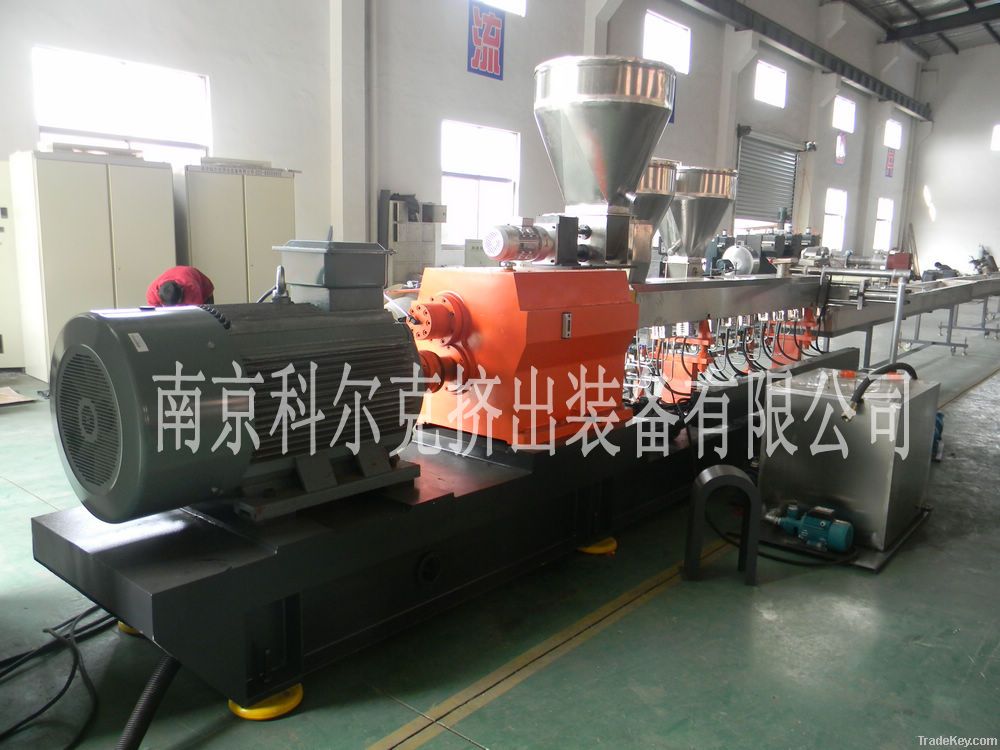 Polymer Co-rotating Parallel twin screw extruder
