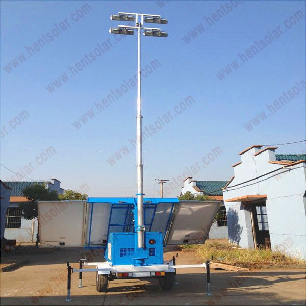 Mobile solar lighting tower