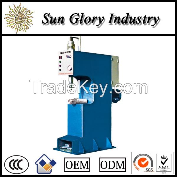 Effective riveting machine for pan