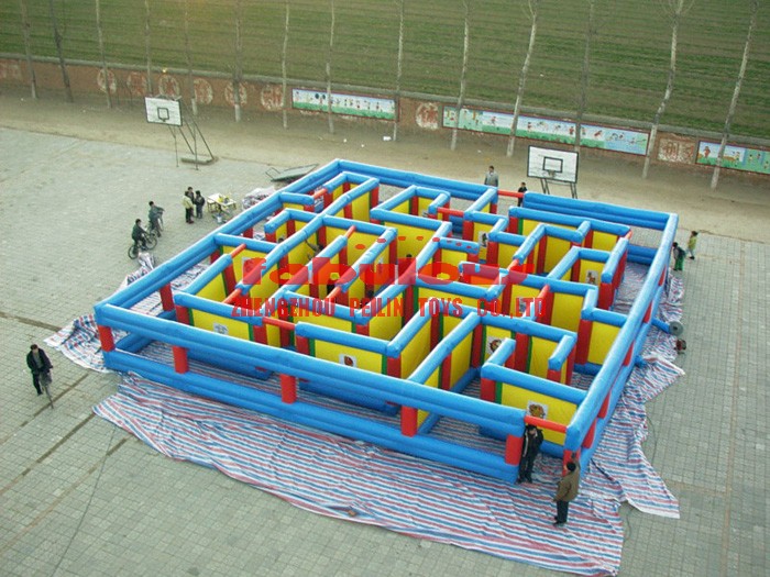 inflatable labyrinth