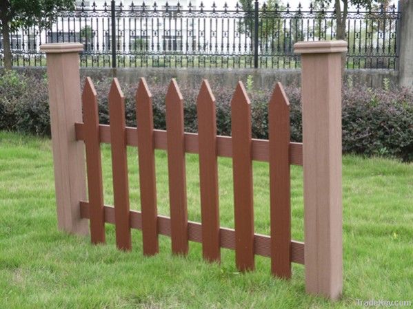 2012 hot sale wood plastic composites fencing