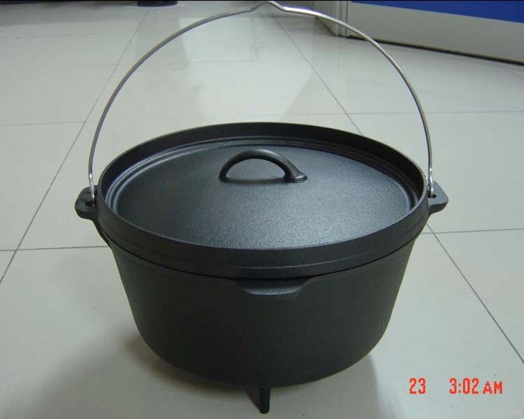 Cast Iron Dutch Oven