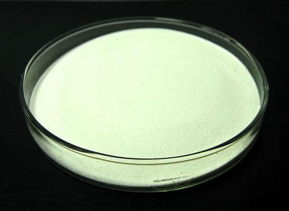 zinc oxide 99.7%