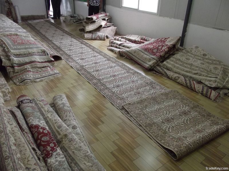 Handmade Silk rugs (Runner Rug)