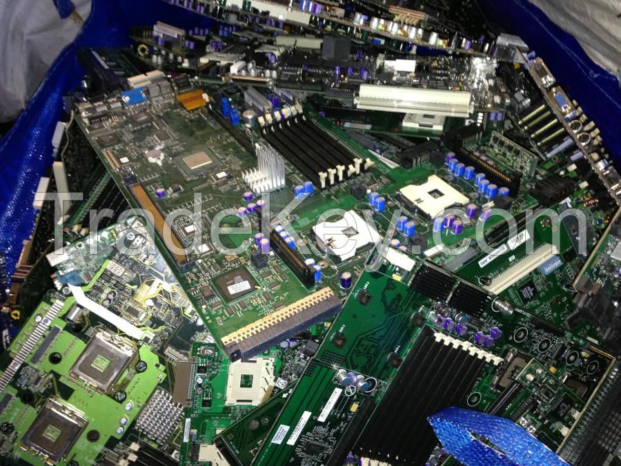 Motherboard computer scrap .....$550 usd Per mt