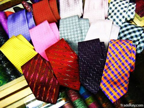 Praewa pure Thai silk ties