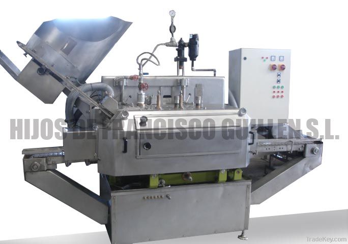 CAPPING MACHINE