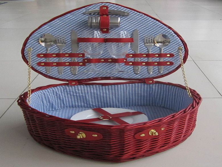 heart-shape wicker picnic basket