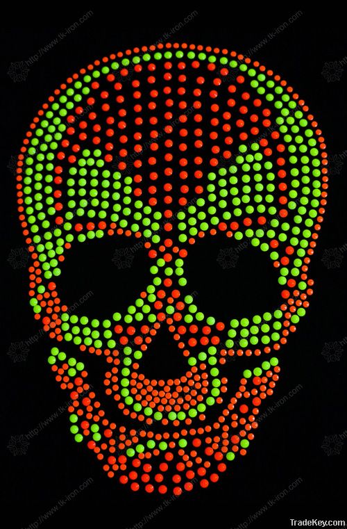 fluo color skull design nailhead motif