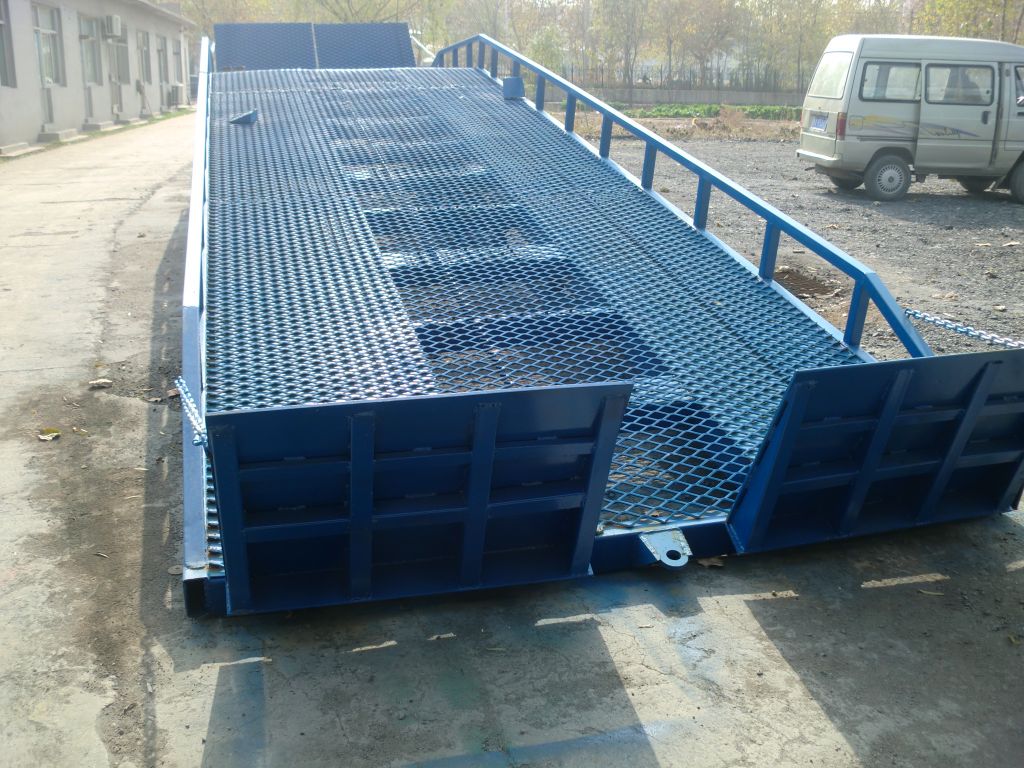 12 Tons Hydraulic Mobile Loading Ramps