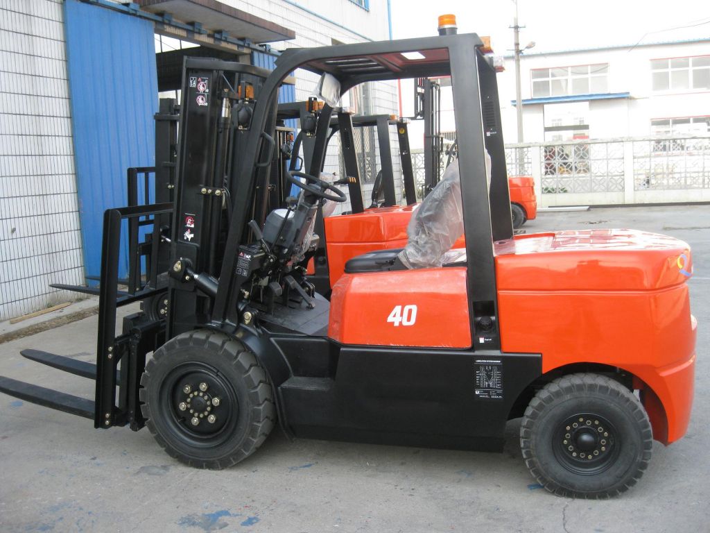 3500kg Diesel Powered Forklift Truck