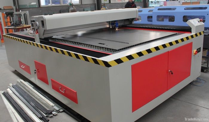 CNC laser metal cutting machine