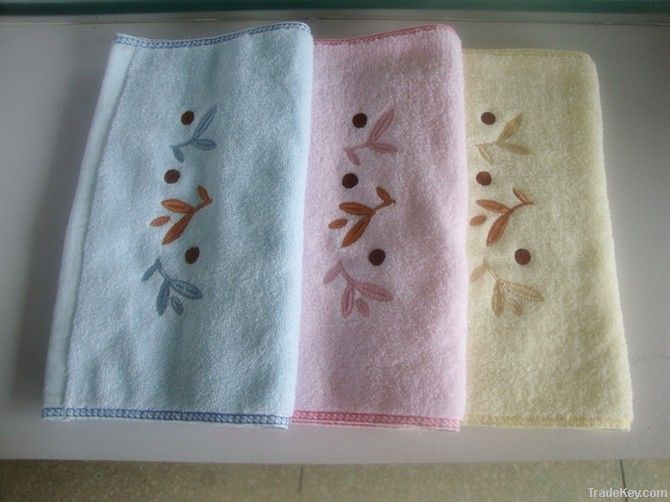 Plain Dyed Embroidred Cottoh Towel