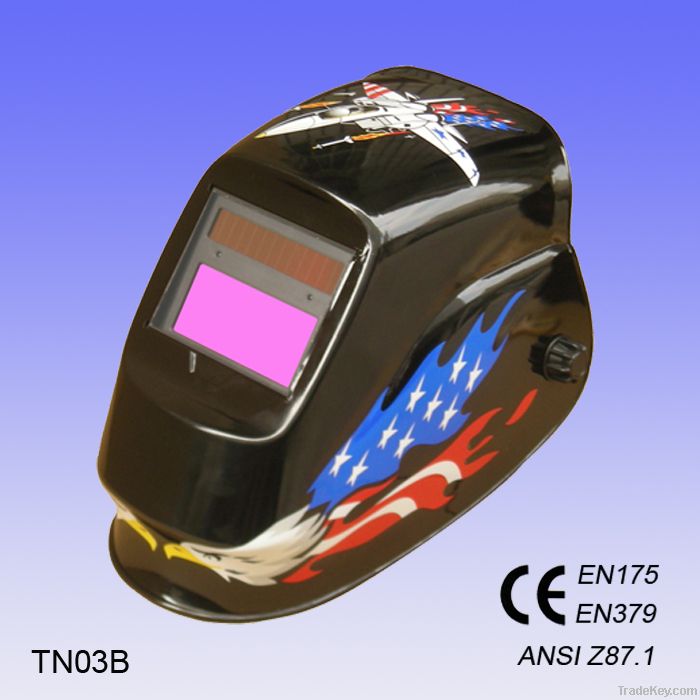 Auto darkening welding helmet