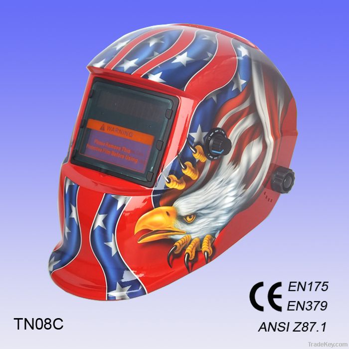 Auto darkening welding helmet