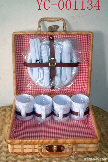 picnic storage baskets