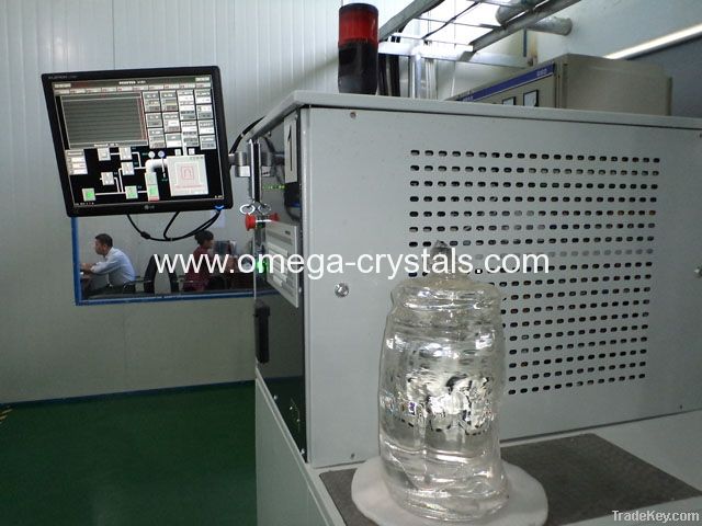 Crystal growing furnace Omega M200
