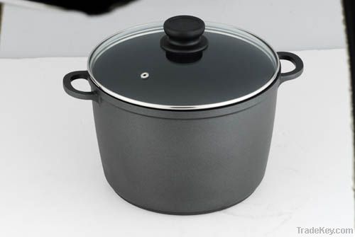 deep soup pot