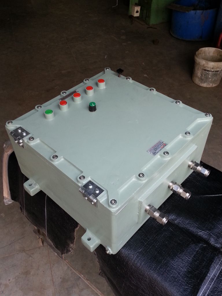 FLAMEPROOF/EXPLOSION PROOF CONTROL PANEL/JUNCTION BOX.