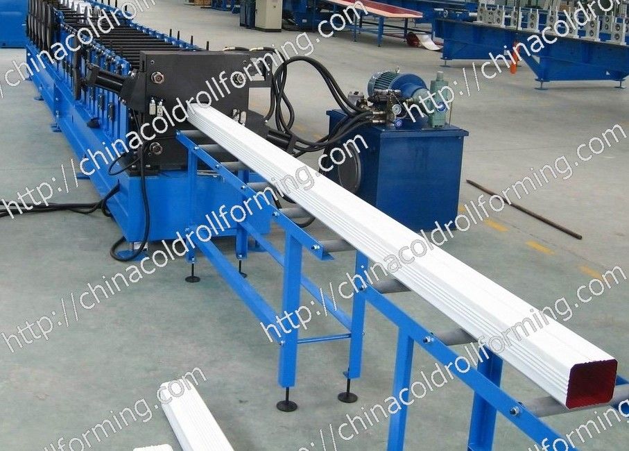 Downspout forming machine