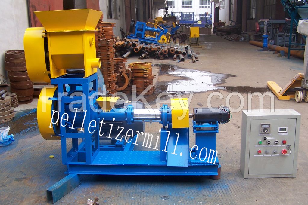 floating fish feed pellet machine for sale making floating pellets on water