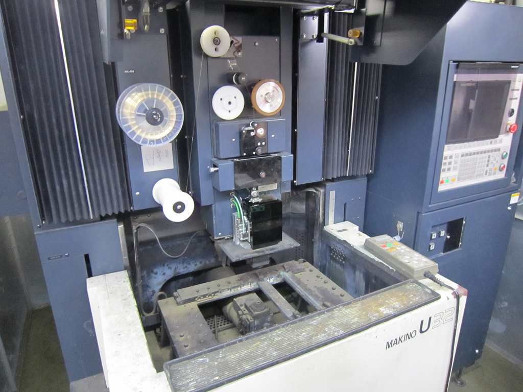 Makino Wire Cut EDM U-32 (1996)