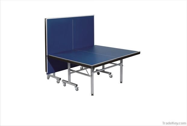 Folding table tennis table