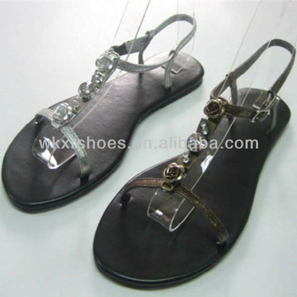 New model women sandals with metal upper