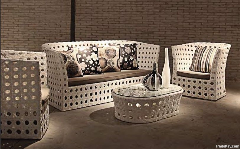 modern wicker outdoor furniture