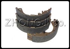 toyota brake shoes 0449526240