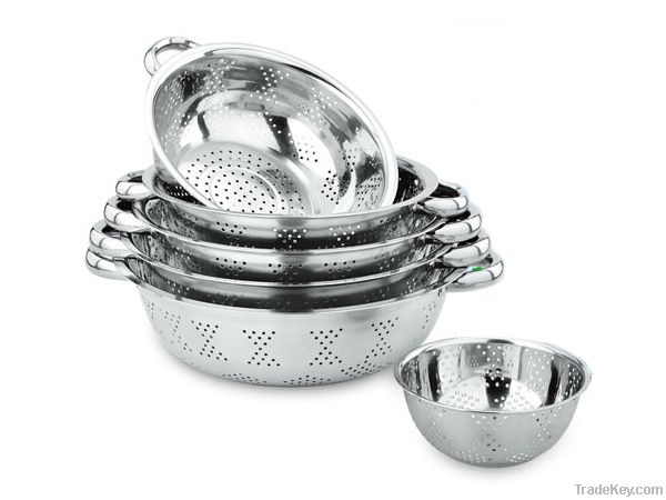 Bowl and Sieve Sifter