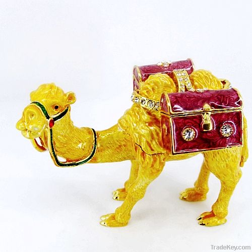 Camel style metal trinket box