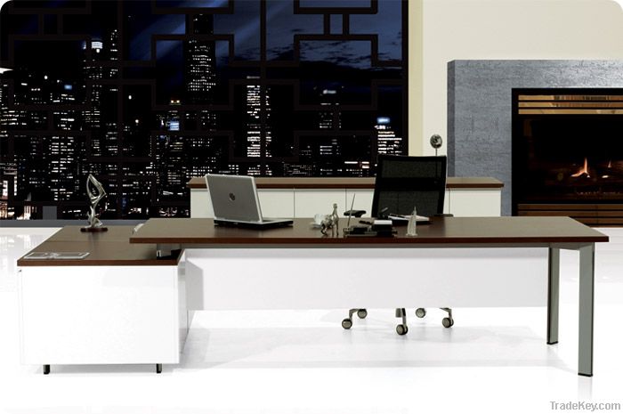 https://imgusr.tradekey.com/p-6816199-20120803115542/bend-vip-office-table-set.jpg