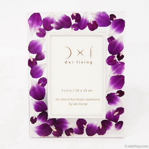 photo frame resin hand cast : orchid petals embed