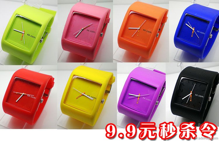 2012 fashion wide band silicone jelly watch