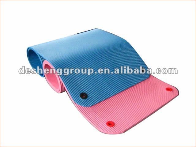 Low-odour rubber mat