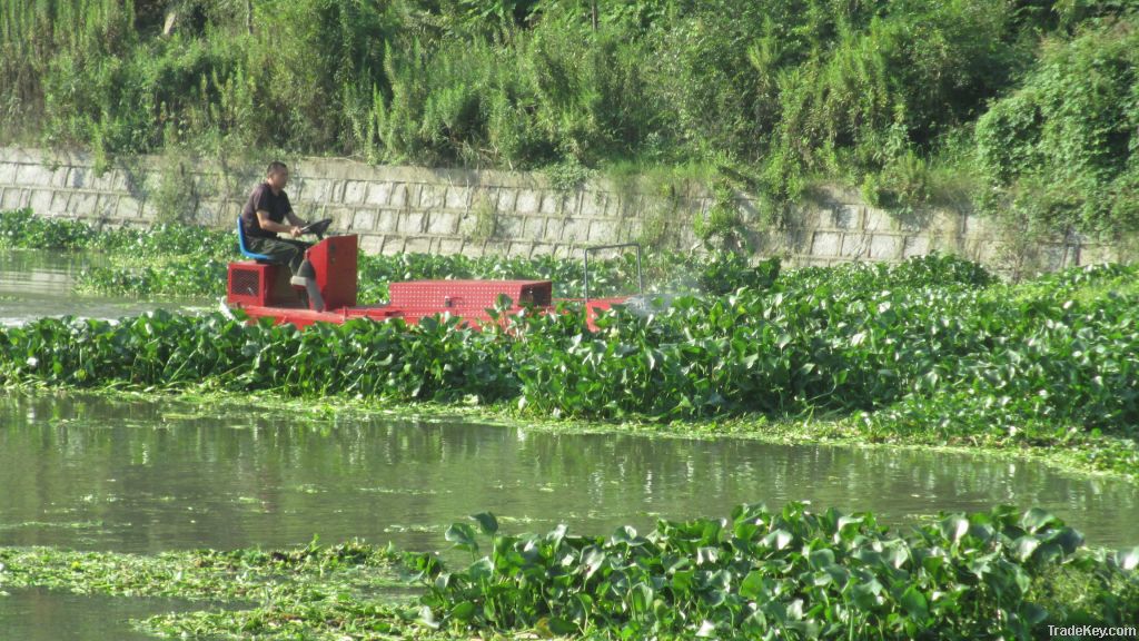 aquatic Weeding boat/Aquatic weed cutter/Aquatic weed salvaging machin