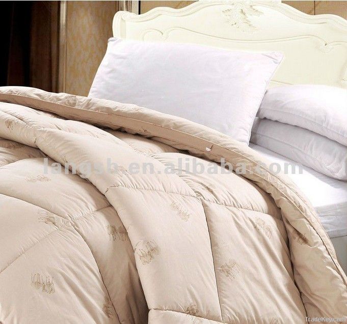 Sandwich Pattern 100%Cotton Camel Hair Quilting Comforter