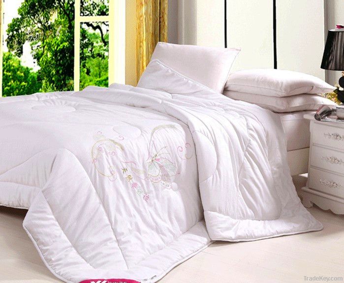100% Cotton Embroidered Silk Adult Quilt