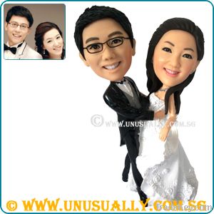 PERSONALIZED 3D LOVELY WEDDING CAKE TOPPER FIGURINES